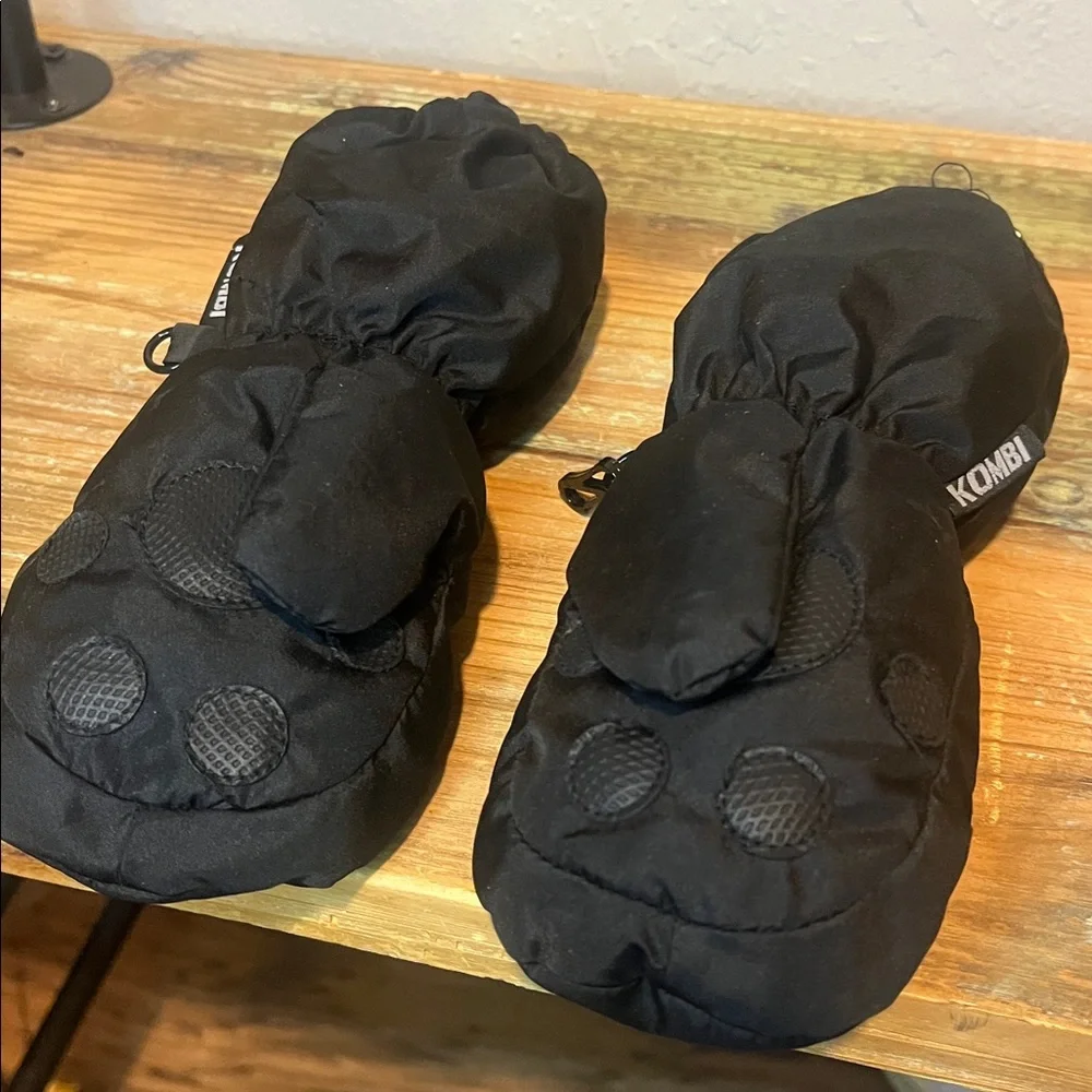 Kombi Kids Black Pull On Mittens Size XS